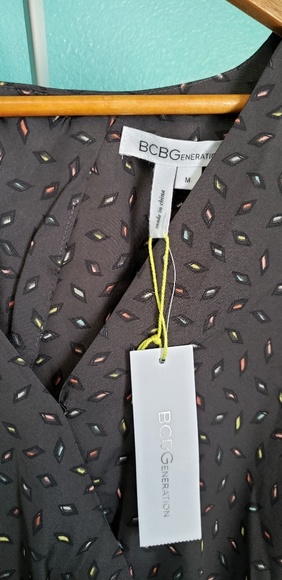 BCBGENERATION split back dress - Picture 2 of 6